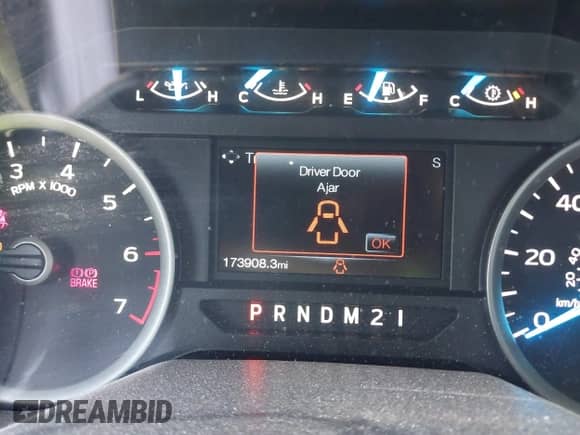 2016 Ford F-150 XLT с VIN 1FTFX1EG1GKD78084, выставлен на аукционе IAAI как лот 43198022 с пробегом 173 908 миль миль и . История ставок и продаж доступна на DreamBid. Изображение 15.