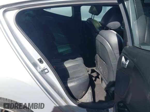 2017 Hyundai Veloster Turbo с VIN KMHTC6AEXHU313445, выставлен на аукционе IAAI как лот 43481509 с пробегом 92 633 миль миль и . История ставок и продаж доступна на DreamBid. Изображение 8.