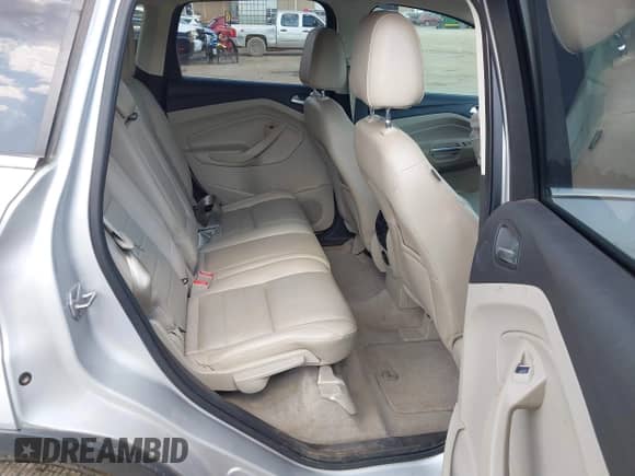 2014 Ford Escape SE with VIN 1FMCU0GX0EUB15147, listed as a IAAI auction lot 43236563 with 140,191 mi miles and . Bid and sale history available at DreamBid. Image 8.