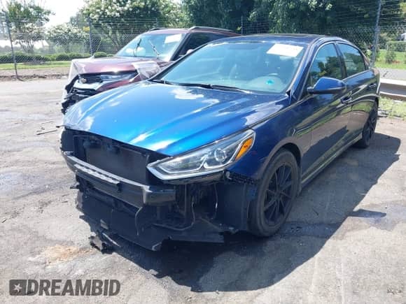 2018 Hyundai Sonata SEL with VIN 5NPE34AF0JH709037, listed as a IAAI auction lot 42516338 with 90,257 mi miles and . Bid and sale history available at DreamBid. Image 2.