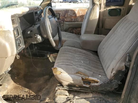 1995 Dodge Dakota z VIN 1B7GG23Y1SS183049, wystawiony jako Copart lot #72961204 z przebiegiem 406 345 mil mil oraz Czysty tytuł • Clean title. Historia ofert i sprzedaży dostępna na DreamBid. Obrazek 7.