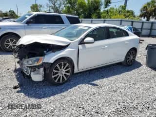 2017 Volvo S60 Inscription с VIN LYV402HK6HB128311, выставлен на аукционе Copart как лот 62148995 с пробегом 71 647 миль миль и Списание • Salvage title. История ставок и продаж доступна на DreamBid. Изображение 1.