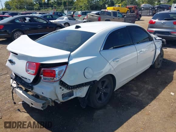 2014 Chevrolet Malibu LS с VIN 1G11B5SL7EF255289, выставлен на аукционе IAAI как лот 43142836 с пробегом 146 923 миль миль и . История ставок и продаж доступна на DreamBid. Изображение 4.