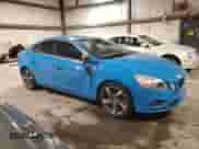 2013 Volvo S60 T6 R-Design Platinum с VIN YV1902FH1D2183347, выставлен на аукционе Copart как лот 84178744 с пробегом 64 473 миль миль и Списание • Salvage title. История ставок и продаж доступна на DreamBid. Изображение 4.