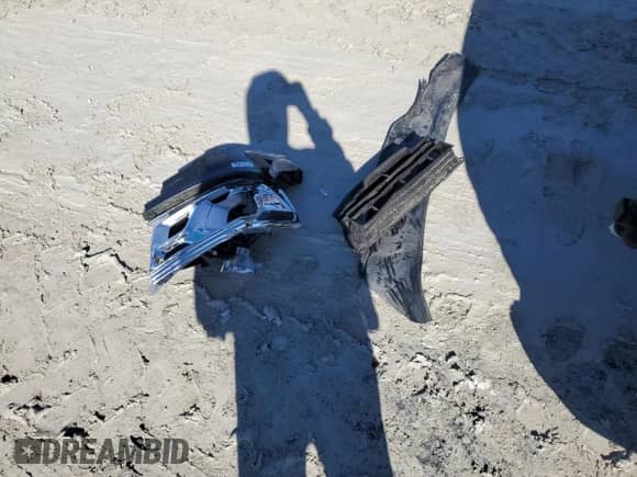 2023 Ram 1500 Lone Star z VIN 1C6RREBT1PN553326, wystawiony jako Copart lot #42708125 z przebiegiem 55 353 mil mil oraz Szkoda całkowita • Salvage title. Historia ofert i sprzedaży dostępna na DreamBid. Obrazek 12.