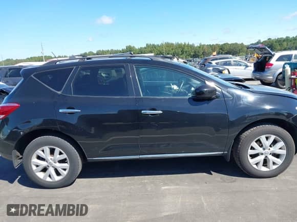 2012 Nissan Murano LE z VIN JN8AZ1MW5CW215524, wystawiony jako IAAI lot #43254858 z przebiegiem 143 782 mil mil oraz . Historia ofert i sprzedaży dostępna na DreamBid. Obrazek 13.