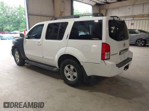2007 Nissan Pathfinder S with VIN 5N1AR18U47C648842, listed as a IAAI auction lot 42187700 with 199,209 mi miles and . Bid and sale history available at DreamBid. Image 3.