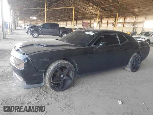 2018 Dodge Challenger SXT с VIN 2C3CDZAG8JH270323, выставлен на аукционе Copart как лот 71439915 с пробегом 77 606 миль миль и Списание • Salvage title. История ставок и продаж доступна на DreamBid. Изображение 1.