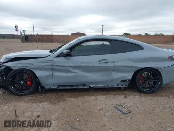 2023 BMW 4 Series 430i xDrive z VIN WBA73AP0XPCL78110, wystawiony jako IAAI lot #42145560 z przebiegiem 11 855 mil mil oraz . Historia ofert i sprzedaży dostępna na DreamBid. Obrazek 14.