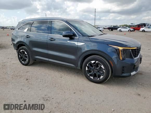 2024 Kia Sorento S with VIN 5XYRL4JC6RG254124, listed as a Copart auction lot 71690475 with 16,304 mi miles and Salvage title. Bid and sale history available at DreamBid. Image 4.