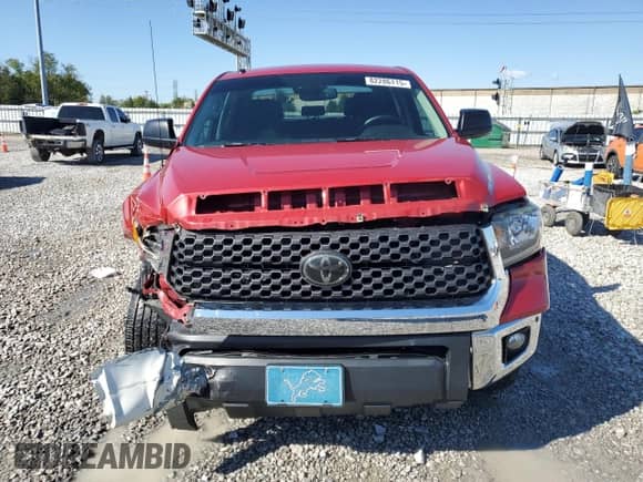 2018 Toyota Tundra SR5 z VIN 5TFDW5F10JX768356, wystawiony jako Copart lot #82286115 z przebiegiem 104 810 mil mil oraz Szkoda całkowita • Salvage title. Historia ofert i sprzedaży dostępna na DreamBid. Obrazek 5.