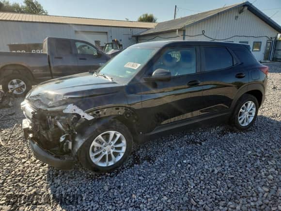 2024 Chevrolet TrailBlazer LS with VIN KL79MMSL9RB196707, listed as a Copart auction lot 80379625 with 4,587 mi miles and Salvage title. Bid and sale history available at DreamBid. Image 1.