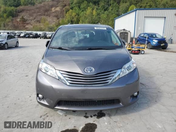 2015 Toyota Sienna XLE with VIN 5TDYK3DC7FS567248, listed as a Copart auction lot 80903245 with 143,175 mi miles and Salvage title. Bid and sale history available at DreamBid. Image 5.