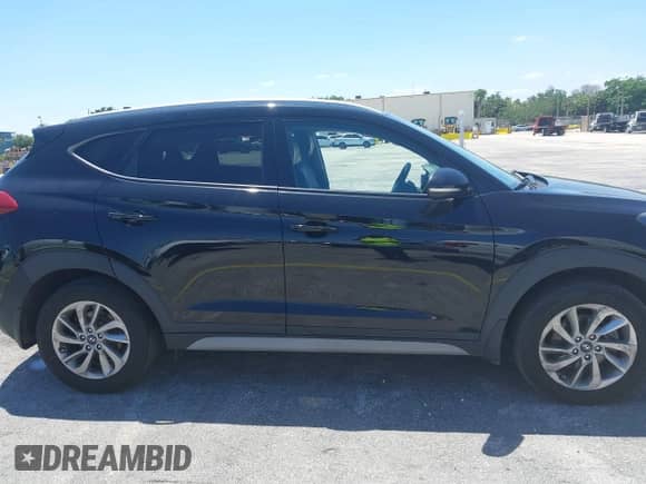 2018 Hyundai Tucson SEL z VIN KM8J3CA43JU736032, wystawiony jako IAAI lot #42025713 z przebiegiem 69 636 mil mil oraz . Historia ofert i sprzedaży dostępna na DreamBid. Obrazek 14.