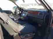 2012 Chevrolet Suburban LS с VIN 1GNSCHE0XCR260405, выставлен на аукционе IAAI как лот 41392088 с пробегом 183 924 миль миль и . История ставок и продаж доступна на DreamBid. Изображение 5.
