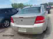 2009 Dodge Avenger SE z VIN 1B3LC46B99N520235, wystawiony jako IAAI lot #42719558 z przebiegiem 116 877 mil mil oraz . Historia ofert i sprzedaży dostępna na DreamBid. Obrazek 16.