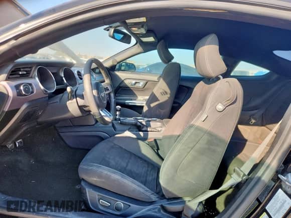 2015 Ford Mustang GT z VIN 1FA6P8CF4F5391336, wystawiony jako Copart lot #85885985 z przebiegiem 129 941 mil mil oraz Czysty tytuł • Clean title. Historia ofert i sprzedaży dostępna na DreamBid. Obrazek 7.