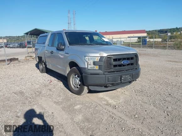 2016 Ford F-150 XLT z VIN 1FTFX1EF0GFC31917, wystawiony jako IAAI lot #43430217 z przebiegiem 210 731 mil mil oraz . Historia ofert i sprzedaży dostępna na DreamBid. Obrazek 1.