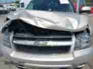 2009 Chevrolet Tahoe 2LT with VIN 1GNFC230X9R214759, listed as a IAAI auction lot 41879645 with 155,344 mi miles and . Bid and sale history available at DreamBid. Image 6.