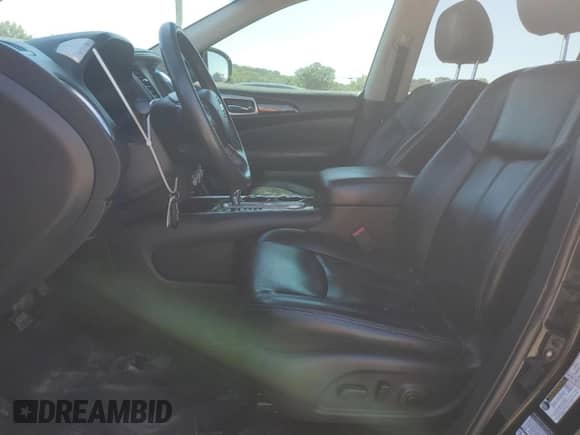 2015 Nissan Pathfinder S z VIN 5N1AR2MN4FC707505, wystawiony jako Copart lot #71823045 z przebiegiem 151 639 mil mil oraz Czysty tytuł • Clean title. Historia ofert i sprzedaży dostępna na DreamBid. Obrazek 7.