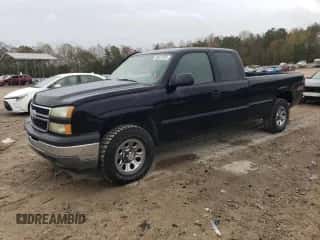 2006 Chevrolet Silverado 1500 LT1 z VIN 1GCEK19Z86E229092, wystawiony jako Copart lot #89637555 z przebiegiem 356 228 mil mil oraz Szkoda całkowita • Salvage title. Historia ofert i sprzedaży dostępna na DreamBid. Obrazek 1.