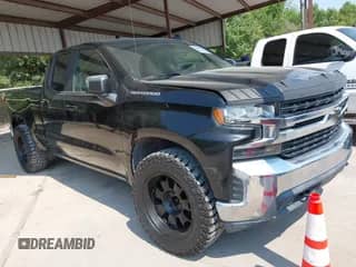 2020 Chevrolet Silverado 1500 LT with VIN 1GCRYDED8LZ154393, listed as a IAAI auction lot 43267519 with 28,120 mi miles and . Bid and sale history available at DreamBid. Image 1.