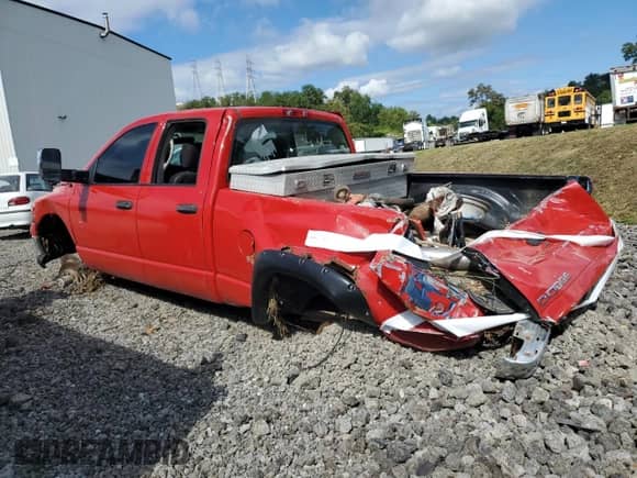2004 Dodge 2500 SLT with VIN 3D7KU28C94G210627, listed as a Copart auction lot 61840375 with 261,911 mi miles and Salvage title. Bid and sale history available at DreamBid. Image 2.