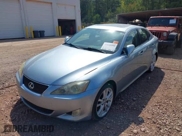 2006 Lexus IS 350 с VIN JTHBE262465008210, выставлен на аукционе IAAI как лот 43149994 с пробегом 243 268 миль миль и . История ставок и продаж доступна на DreamBid. Изображение 2.