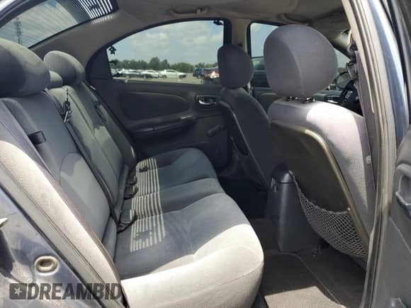 2001 Dodge Neon SE with VIN 1B3AS46C71D109140, listed as a Copart auction lot 64239665 with 276,579 mi miles and Clean title. Bid and sale history available at DreamBid. Image 10.