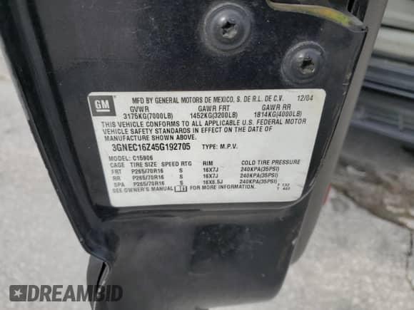 2005 Chevrolet Suburban LS z VIN 3GNEC16Z45G192705, wystawiony jako Copart lot #79030794 z przebiegiem 260 312 mil mil oraz Szkoda całkowita • Salvage title. Historia ofert i sprzedaży dostępna na DreamBid. Obrazek 15.