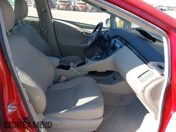 2010 Toyota Prius III z VIN JTDKN3DU8A0144969, wystawiony jako IAAI lot #43451399 z przebiegiem 143 954 mil mil oraz . Historia ofert i sprzedaży dostępna na DreamBid. Obrazek 5.