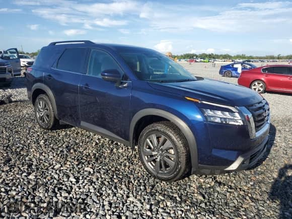 2024 Nissan Pathfinder SV with VIN 5N1DR3BA8RC253587, listed as a Copart auction lot 68836805 with 39,463 mi miles and Clean title. Bid and sale history available at DreamBid. Image 4.