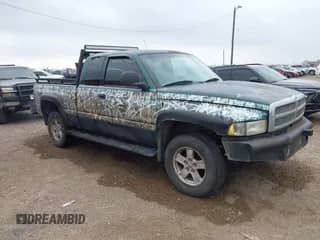 2001 Dodge 1500 с VIN 1B7HF13Y21J574877, выставлен на аукционе IAAI как лот 41568293 с пробегом 181 504 миль миль и . История ставок и продаж доступна на DreamBid. Изображение 1.