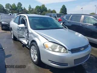 2013 Chevrolet Impala LT z VIN 2G1WB5E33D1130300, wystawiony jako IAAI lot #43252613 z przebiegiem 206 681 mil mil oraz . Historia ofert i sprzedaży dostępna na DreamBid. Obrazek 1.