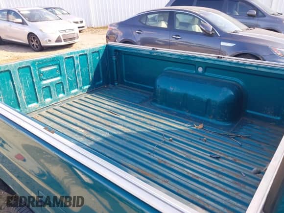 1995 Nissan Frontier с VIN 1N6SD11SXSC476676, выставлен на аукционе IAAI как лот 43444675 с пробегом 180 189 миль миль и . История ставок и продаж доступна на DreamBid. Изображение 8.