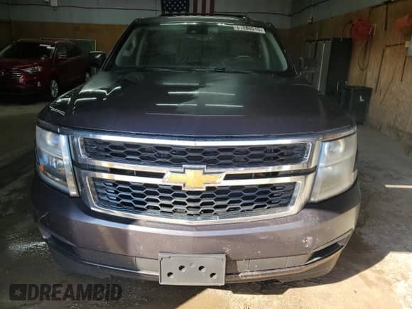 2015 Chevrolet Suburban LT z VIN 1GNSKJKC3FR736054, wystawiony jako Copart lot #81286515 z przebiegiem 120 440 mil mil oraz Czysty tytuł • Clean title. Historia ofert i sprzedaży dostępna na DreamBid. Obrazek 5.