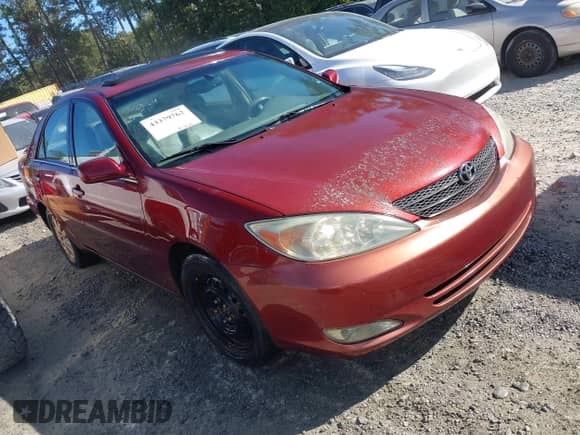 2004 Toyota Camry LE with VIN 4T1BF32K84U071318, listed as a IAAI auction lot 43379762 with 333,095 mi miles and . Bid and sale history available at DreamBid. Image 1.