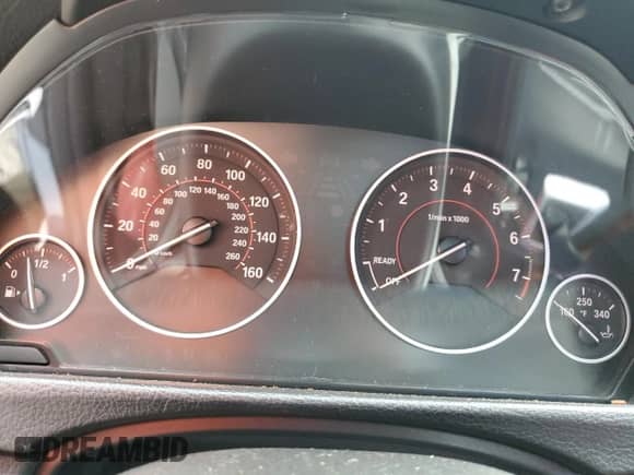 2013 BMW 3 Series 335i с VIN WBA3A9C52DF476949, выставлен на аукционе Copart как лот 81260295 с пробегом Не указан миль и Списание • Salvage title. История ставок и продаж доступна на DreamBid. Изображение 9.