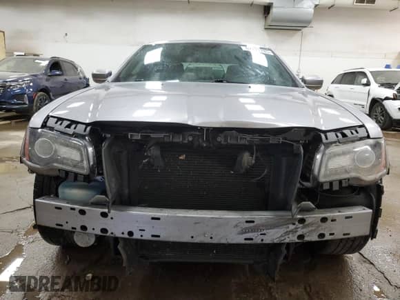 2014 Chrysler 300 S with VIN 2C3CCABG6EH291521, listed as a Copart auction lot 62171285 with 95,706 mi miles and Clean title. Bid and sale history available at DreamBid. Image 5.