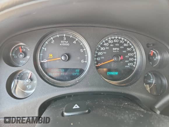 2013 Chevrolet Suburban LT with VIN 1GNSKJE72DR270919, listed as a Copart auction lot 86899285 with 214,999 mi miles and Clean title. Bid and sale history available at DreamBid. Image 9.