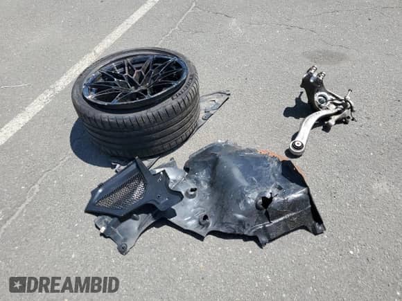 2024 BMW M3 Competition xDrive с VIN WBS43AY08RFT30877, выставлен на аукционе Copart как лот 61649565 с пробегом 11 220 миль миль и На запчасти • Non repairable. История ставок и продаж доступна на DreamBid. Изображение 12.