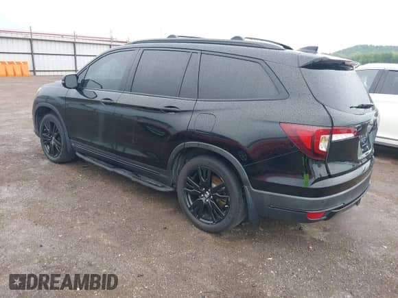 2020 Honda Pilot Black Edition z VIN 5FNYF6H74LB007108, wystawiony jako IAAI lot #42200354 z przebiegiem 113 489 mil mil oraz . Historia ofert i sprzedaży dostępna na DreamBid. Obrazek 3.