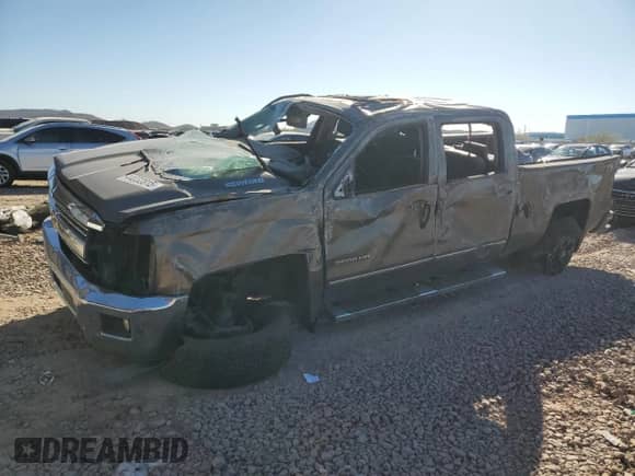 2015 Chevrolet Silverado 3500HD LTZ с VIN 1GC4K0C82FF141798, выставлен на аукционе Copart как лот 44032815 с пробегом 177 207 миль миль и Списание • Salvage title. История ставок и продаж доступна на DreamBid. Изображение 1.