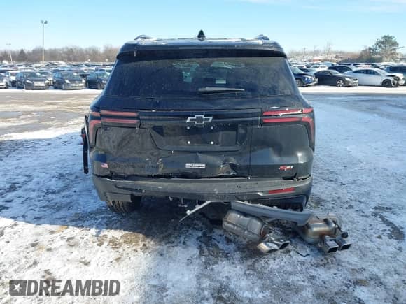 2024 Chevrolet Traverse AWD Z71 z VIN 1GNEVJKS0RJ155142, wystawiony jako IAAI lot #41346737 z przebiegiem 15 669 mil mil oraz . Historia ofert i sprzedaży dostępna na DreamBid. Obrazek 16.