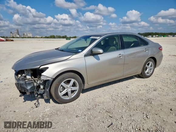 2016 Toyota Camry LE с VIN 4T4BF1FK1GR518001, выставлен на аукционе Copart как лот 85900895 с пробегом 251 627 миль миль и Списание • Salvage title. История ставок и продаж доступна на DreamBid. Изображение 1.