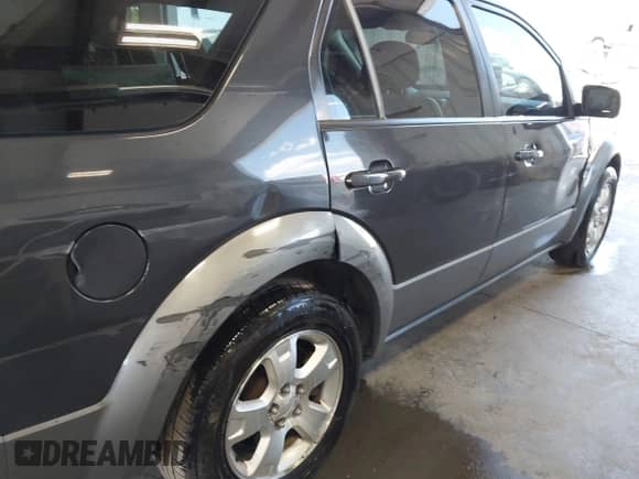 2007 Ford Freestyle SEL с VIN 1FMZK02187GA06035, выставлен на аукционе IAAI как лот 42826918 с пробегом 232 943 миль миль и . История ставок и продаж доступна на DreamBid. Изображение 6.