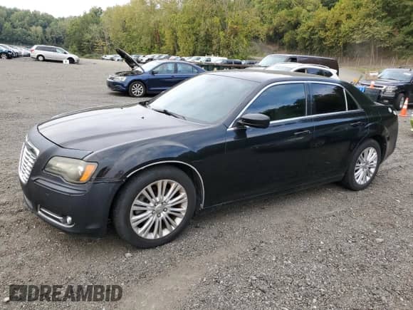 2014 Chrysler 300 с VIN 2C3CCARG5EH203855, выставлен на аукционе Copart как лот 80684125 с пробегом 199 069 миль миль и Списание • Salvage title. История ставок и продаж доступна на DreamBid. Изображение 1.