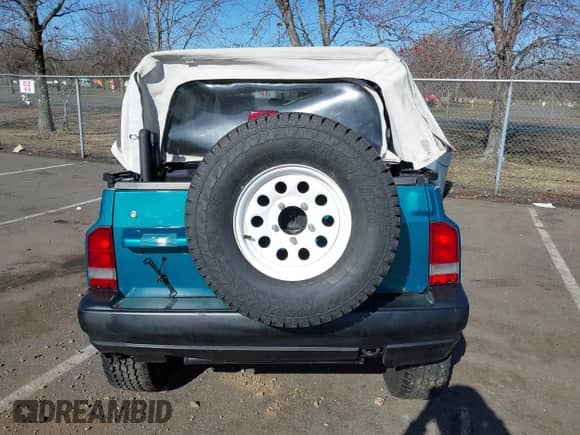 1996 Chevrolet Tracker с VIN 2CNBE1866T6936852, выставлен на аукционе IAAI как лот 41812790 с пробегом 72 762 миль миль и . История ставок и продаж доступна на DreamBid. Изображение 16.