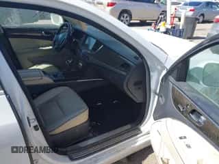 2014 Hyundai Equus Ultimate with VIN KMHGH4JH2EU074051, listed as a IAAI auction lot 41650955 with 184,743 mi miles and . Bid and sale history available at DreamBid. Image 5.