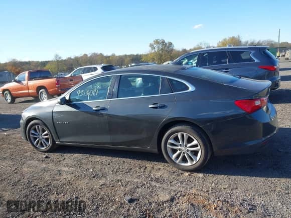 2016 Chevrolet Malibu LT z VIN 1G1ZE5ST6GF260481, wystawiony jako IAAI lot #43536089 z przebiegiem 153 277 mil mil oraz . Historia ofert i sprzedaży dostępna na DreamBid. Obrazek 14.